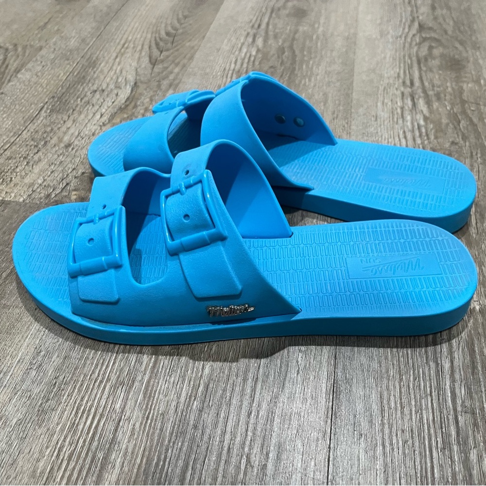 BLUE Melissa sandals size 8, used but full of life.